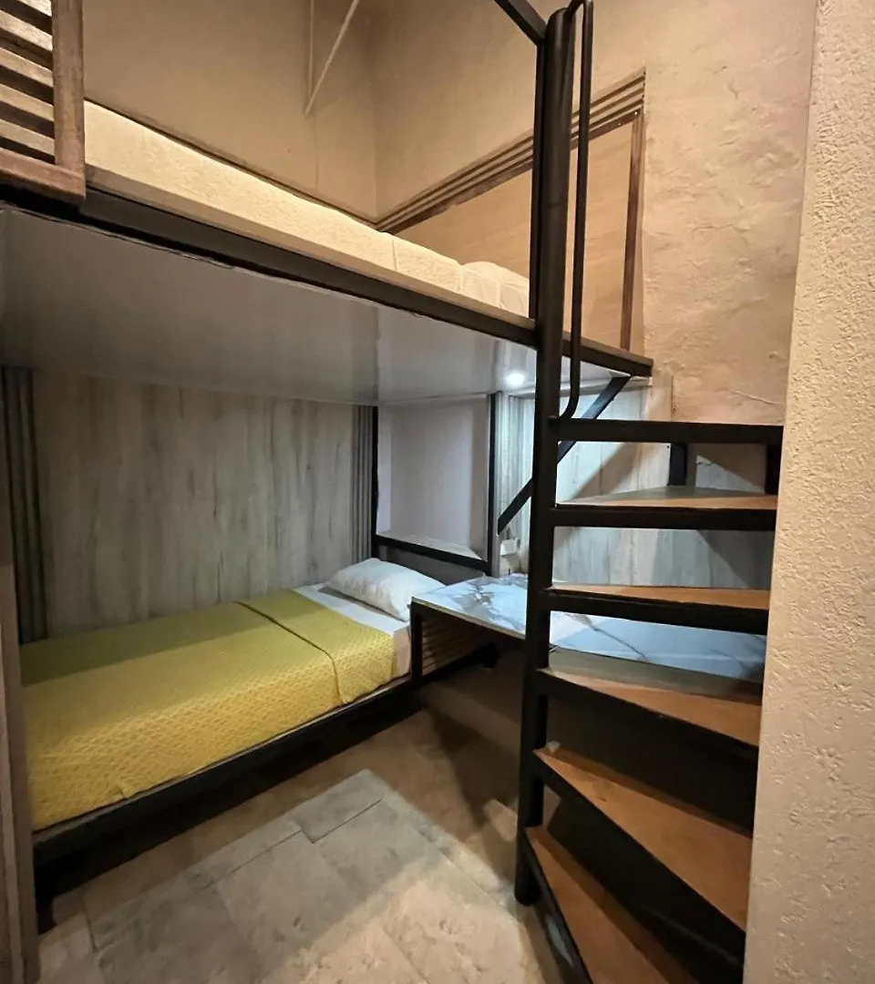 Hostel La Antigua Capsula Cartagena  0*,